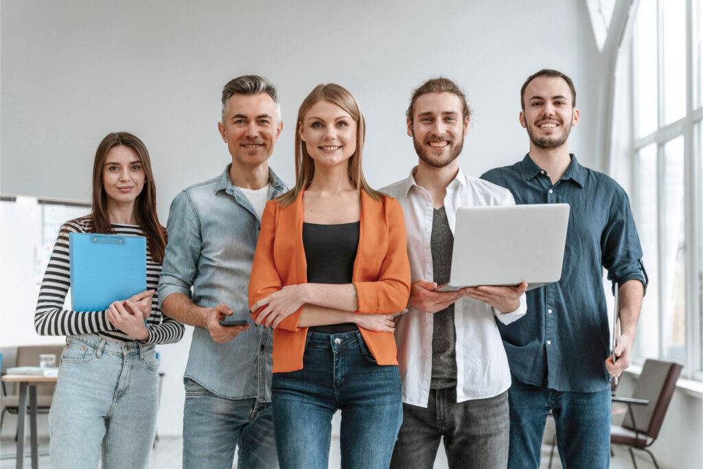 una cultura empresarial positiva tiene un impacto directo en el desempeño organizacional y en el bienestar de los empleados.